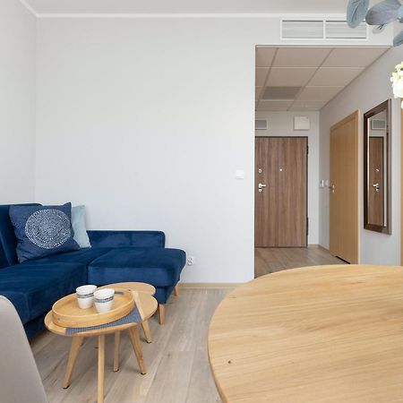 Business Center Apartments Warsaw Wola By Noclegi Renters Esterno foto