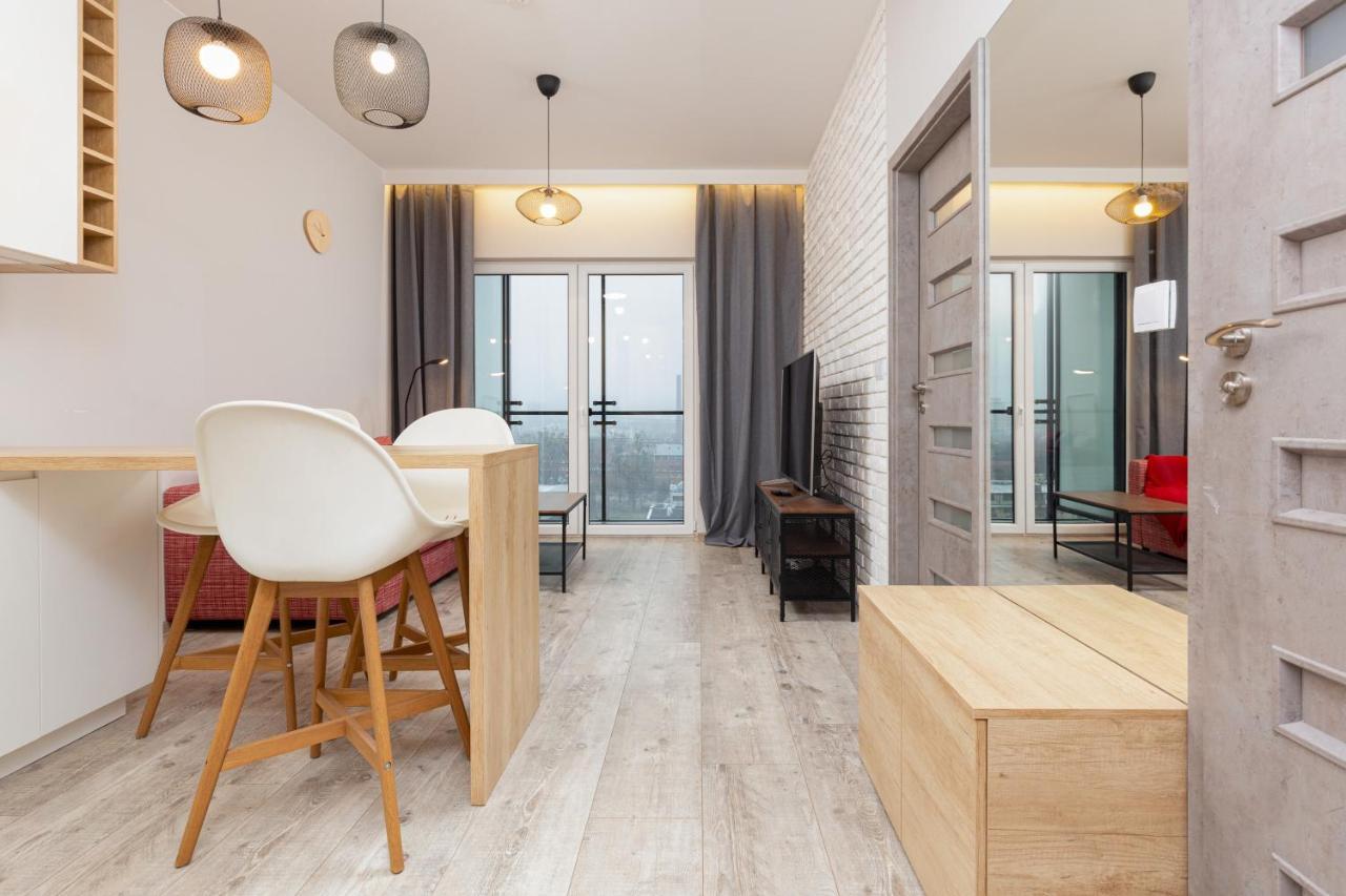 Business Center Apartments Warsaw Wola By Noclegi Renters Esterno foto