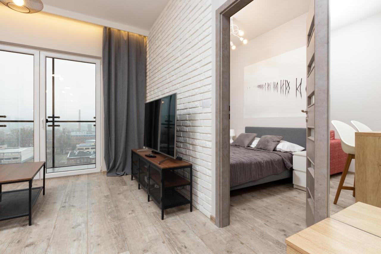 Business Center Apartments Warsaw Wola By Noclegi Renters Esterno foto