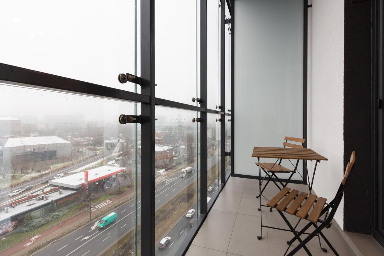 Business Center Apartments Warsaw Wola By Noclegi Renters Esterno foto