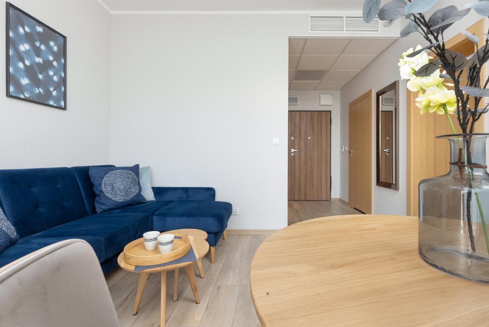 Business Center Apartments Warsaw Wola By Noclegi Renters Esterno foto